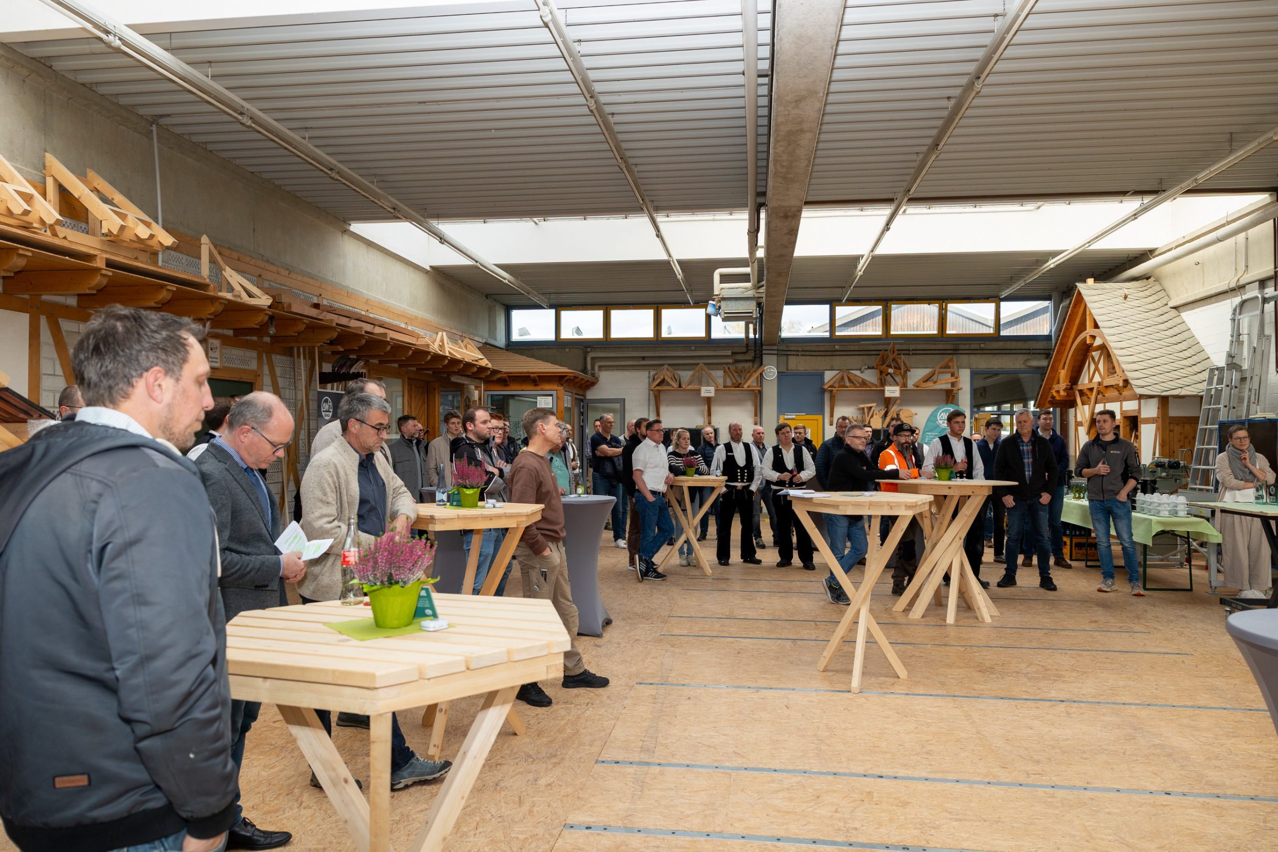 2025-10-30-ehrungen-kammersieger-awzbau-fellinghausen-003